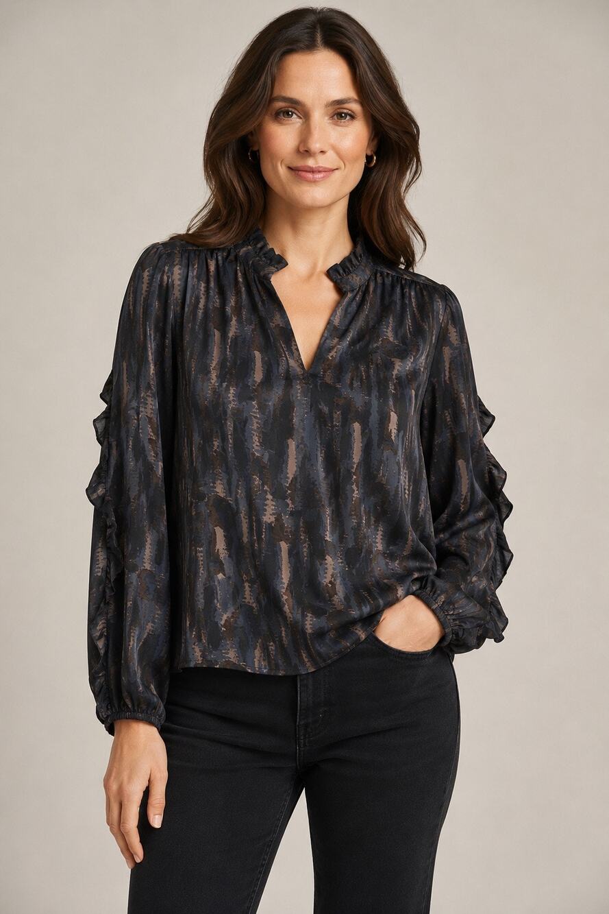 EVEREVE Dana Ruffle Blouse Black Abstract Print Ruffle Sleeve Split Neck XS